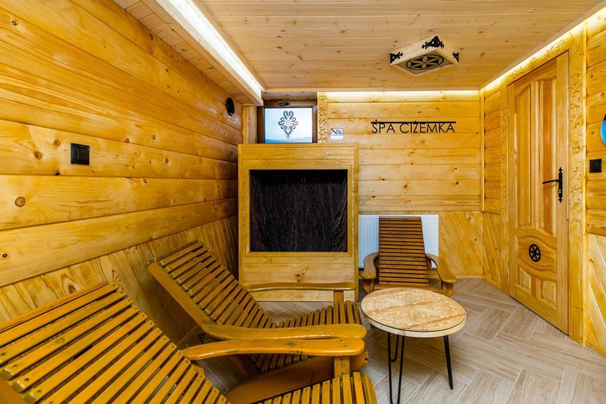 Willa Cizemka- Sauna, Teznia Solankowa 布库维纳塔然斯卡 外观 照片